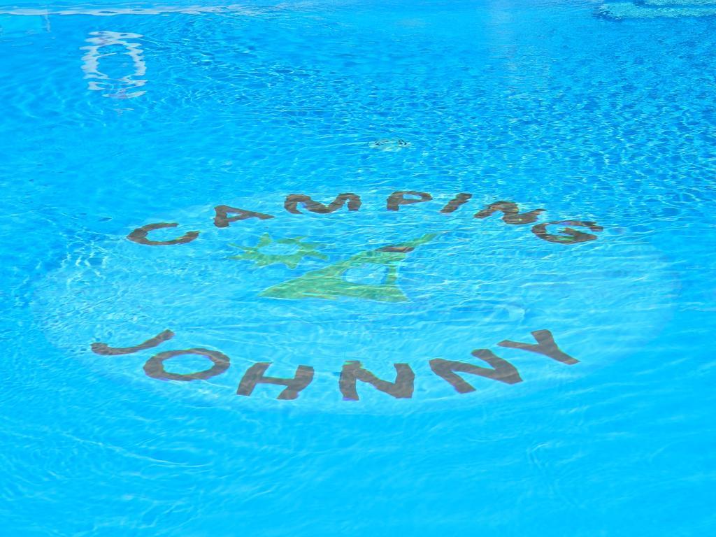 Camping Johnny Marina Palmense Esterno foto